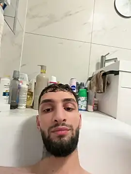 Juliann69Ramiro online show from March 12, 2026, 9:10 pm