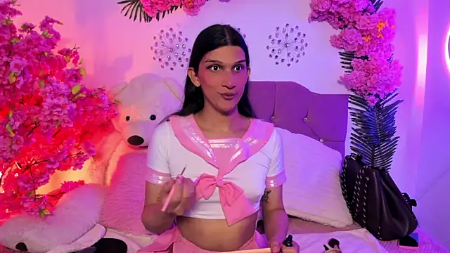 Bianca baldwin  online show from May 6, 2026, 9:42 pm