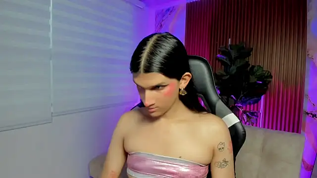 Bianca baldwin  online show from June 13, 2026, 9:35 pm