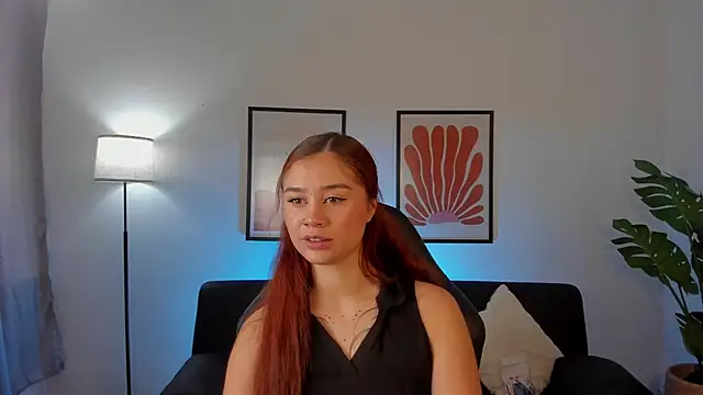 Amelia Saenz  online show from June 12, 2026, 7:46 pm