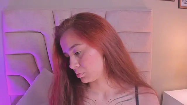Amelia Saenz  online show from July 10, 2026, 7:38 pm