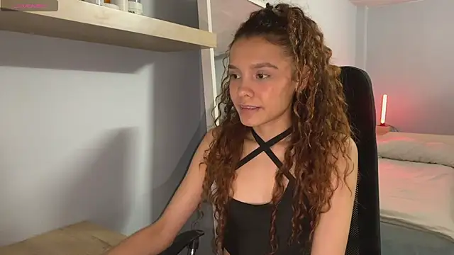 Snapshot of Sunshineegirll chatting on December 20, 2025, 7:21 pm Sunshineegirll online show from December 20, 2025, 7:21 pm