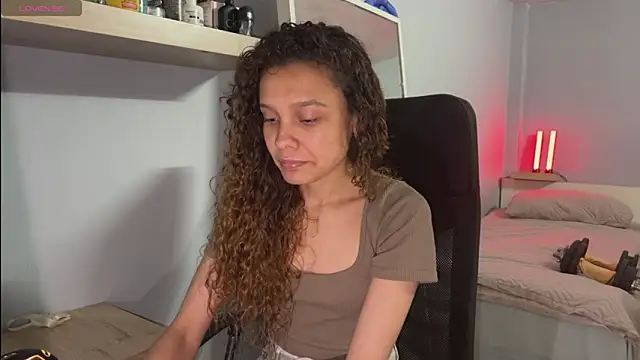 Snapshot of Sunshineegirll chatting on March 26, 2026, 8:14 pm Sunshineegirll online show from March 26, 2026, 8:14 pm