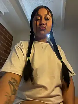 Snapshot of Nova_hotXXX chatting on December 17, 2025, 1:22 am Nova hotXXX online show from December 17, 2025, 1:22 am