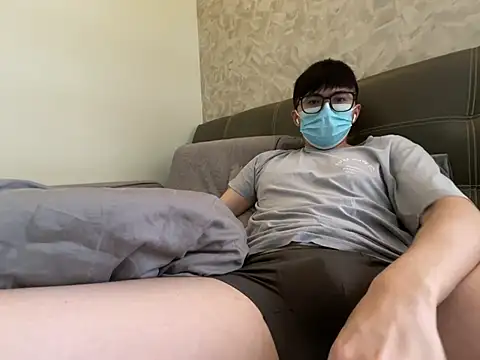 YourBoYyyyyyyy online show from March 13, 2026, 3:35 am