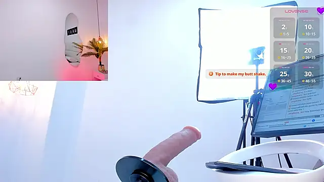  Stephany lee online show from April 23, 2026, 5:08 am