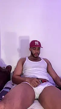 Snapshot of DominicHunter chatting on December 15, 2025, 9:41 pm DominicHunter online show from December 15, 2025, 9:41 pm