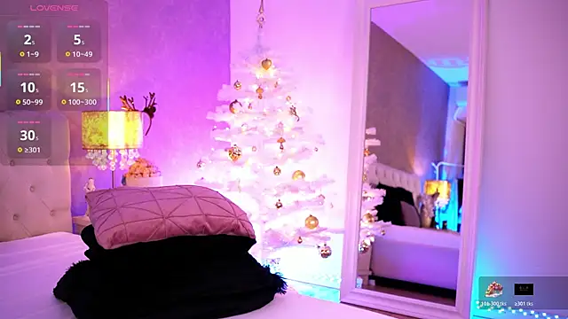 Snapshot of DahliaMoonfire chatting on December 14, 2025, 6:45 pm DahliaMoonfire online show from December 14, 2025, 6:45 pm