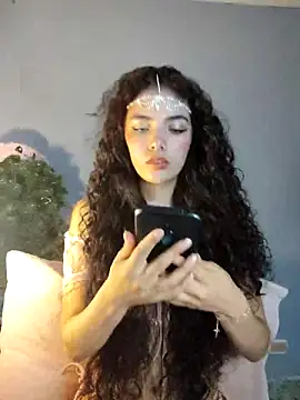 Snapshot of Alii_tay chatting on December 16, 2025, 9:03 am Alii tay online show from December 16, 2025, 9:03 am