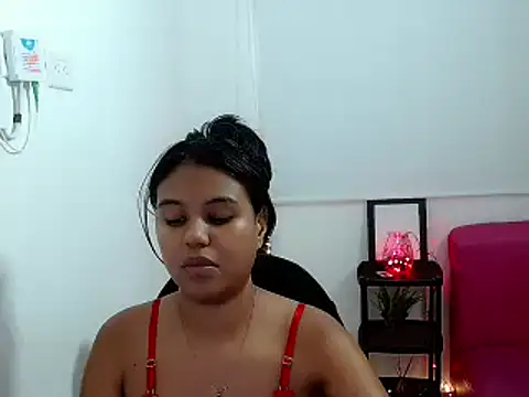 Snapshot of Shawnycarson chatting on June 3, 2026, 6:02 pm Shawnycarson online show from June 3, 2026, 6:02 pm