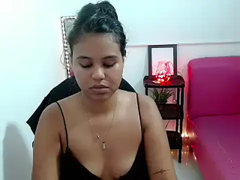 Snapshot of Shawnycarson chatting on June 4, 2026, 6:14 pm Shawnycarson online show from June 4, 2026, 6:14 pm