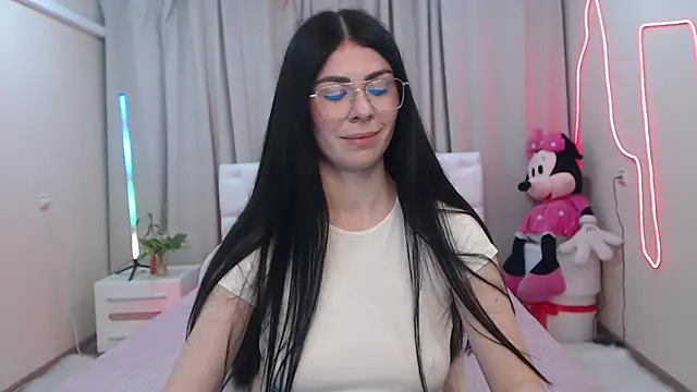 Snapshot of MilaSecret55 chatting on May 16, 2026, 6:32 am MilaSecret55 online show from May 16, 2026, 6:32 am
