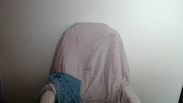 LiaSeass  online show from May 2, 2026, 12:32 pm