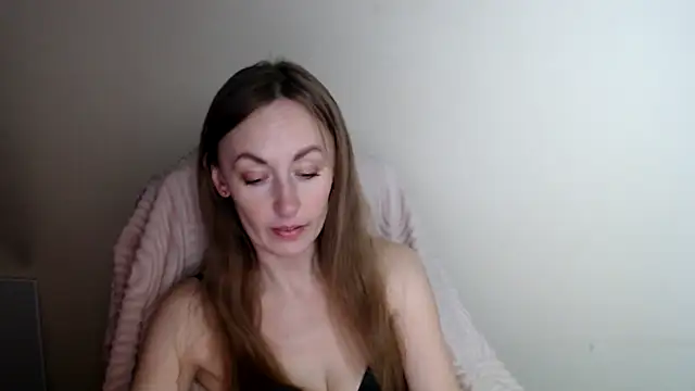 LiaSeass  online show from June 16, 2026, 11:46 am