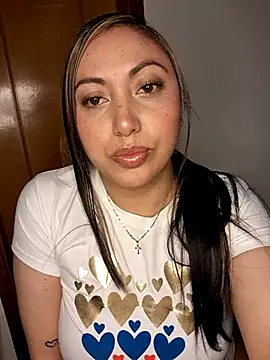 LizzCarter  online show from June 28, 2026, 6:08 am