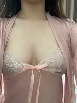 Snapshot of -Bibi-18 chatting on January 18, 2026, 4:38 am -Bibi-18 online show from January 18, 2026, 4:38 am