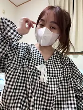 Baby22223 online show from March 12, 2026, 1:06 pm