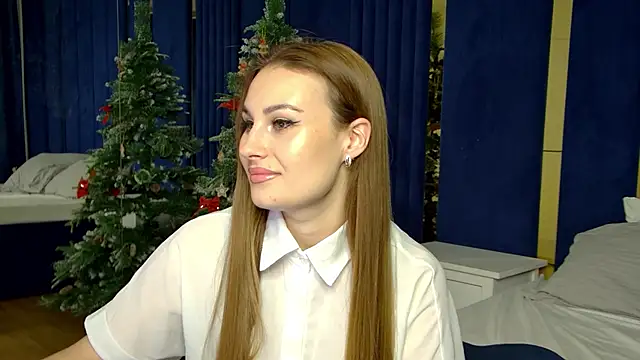 Snapshot of NoraFoxes chatting on December 16, 2025, 6:13 pm NoraFoxes online show from December 16, 2025, 6:13 pm