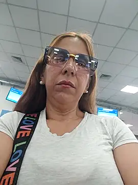 cari75 online show from March 3, 2026, 1:17 pm