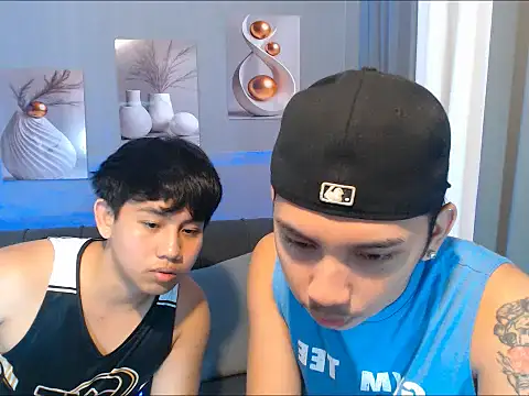 dylan hardfucker online show from March 9, 2026, 3:21 am