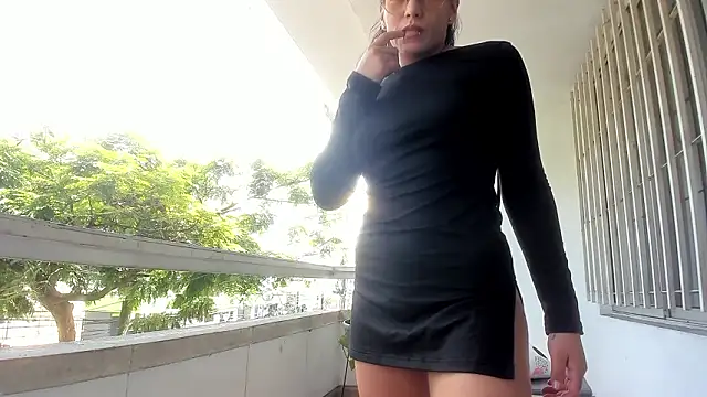 liaa moretti  online show from March 14, 2026, 7:08 pm