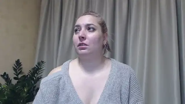 Snapshot of sweetpussy13 chatting on January 21, 2025, 7:04 am sweetpussy13 online show from January 21, 2025, 7:04 am