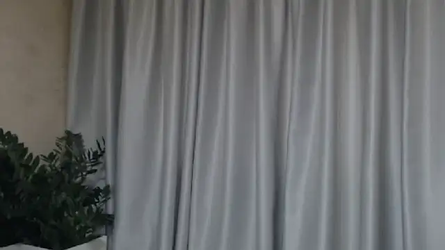 Snapshot of sweetpussy13 chatting on October 2, 2025, 6:20 am sweetpussy13 online show from October 2, 2025, 6:20 am