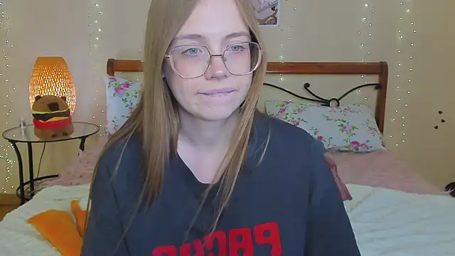 Snapshot of miya_soft chatting on June 11, 2026, 2:53 am miya soft online show from June 11, 2026, 2:53 am