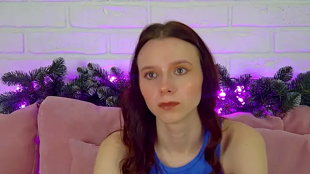 ArinaKubrick online show from December 17, 2025, 6:25 pm