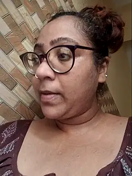 MISTI KOLK online show from August 1, 2026, 4:34 am