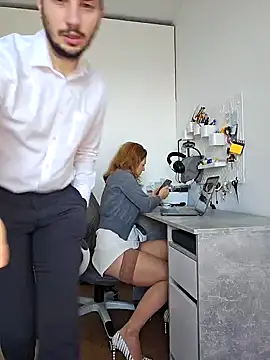 Snapshot of Lovebackground chatting on January 5, 2025, 9:37 am Lovebackground online show from January 5, 2025, 9:37 am