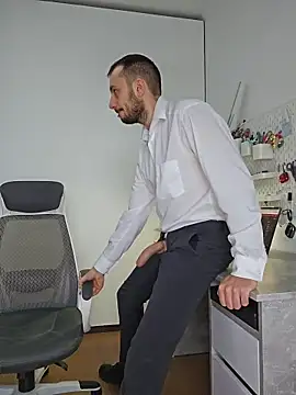 Snapshot of Lovebackground chatting on December 5, 2025, 9:18 am Lovebackground online show from December 5, 2025, 9:18 am