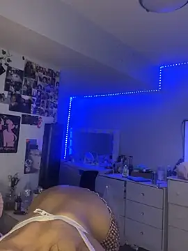 maisie goldxx online show from February 24, 2026, 3:48 am