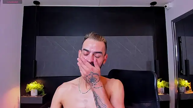 arcangel harris online show from February 10, 2026, 11:47 am