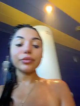 Snapshot of SilkyMira chatting on July 1, 2026, 9:00 am SilkyMira online show from July 1, 2026, 9:00 am