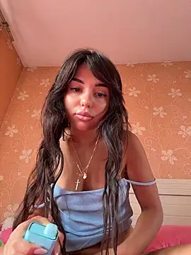Snapshot of SilkyMira chatting on July 30, 2026, 8:24 am SilkyMira online show from July 30, 2026, 8:24 am