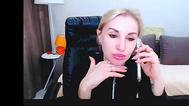 Hanna--Sweet online show from April 26, 2026, 10:46 am