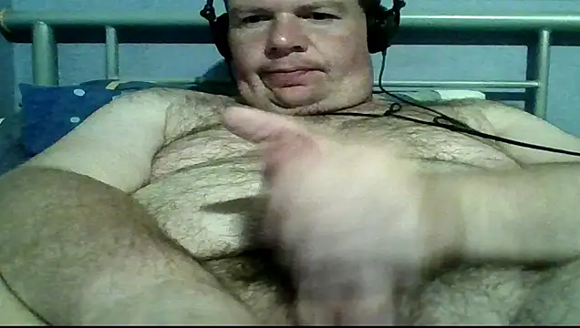mrhardcock12 online show from April 9, 2026, 8:47 pm