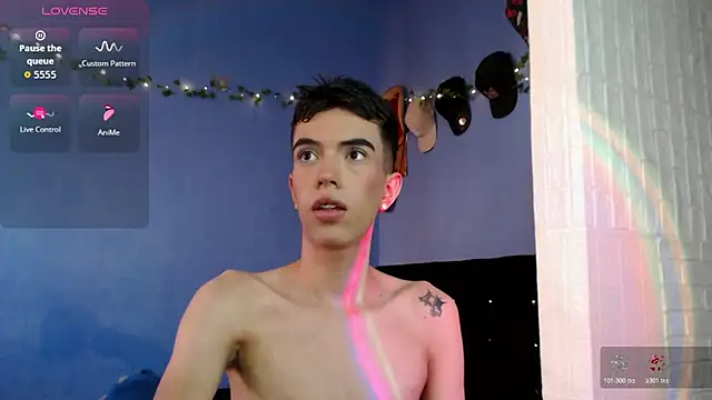 Juan Gomezz26 online show from July 16, 2026, 10:16 pm