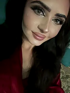 Snapshot of GoldFlow8888 chatting on December 16, 2025, 7:30 pm GoldFlow8888 online show from December 16, 2025, 7:30 pm