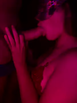 Snapshot of sextwox chatting on January 11, 2026, 2:05 am sextwox online show from January 11, 2026, 2:05 am