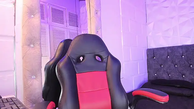 Perla dl online show from March 8, 2026, 8:23 pm