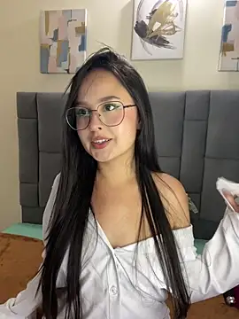 Snapshot of Mimi_miau19 chatting on February 20, 2026, 6:52 pm Mimi miau19 online show from February 20, 2026, 6:52 pm