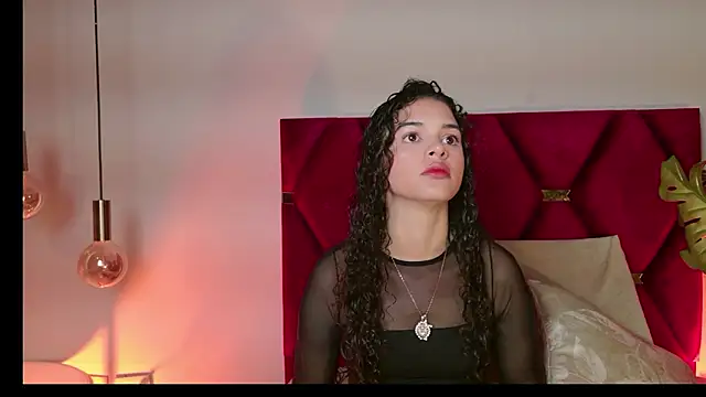 PaulinaSaint online show from March 7, 2026, 1:24 am