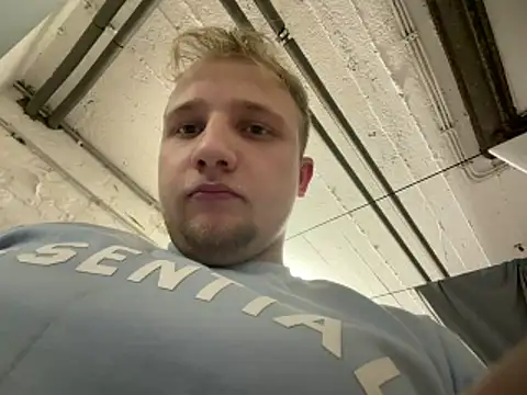 dust1n  online show from February 4, 2026, 6:41 am