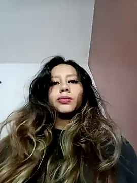 Snapshot of Annalia69 chatting on June 6, 2026, 3:11 am Annalia69 online show from June 6, 2026, 3:11 am