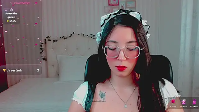 emmalove doll online show from March 7, 2026, 11:57 pm