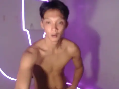 Massive hunk online show from March 3, 2026, 1:28 pm