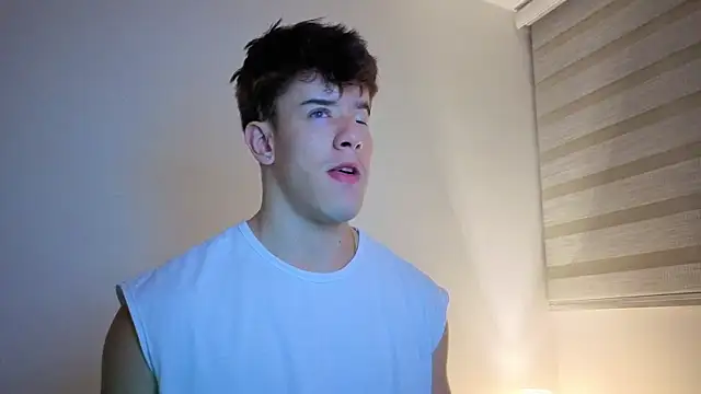 maxxcooper1 online show from December 23, 2025, 6:11 am