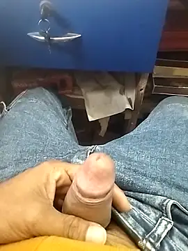 mohit08desi online show from December 20, 2025, 6:42 am